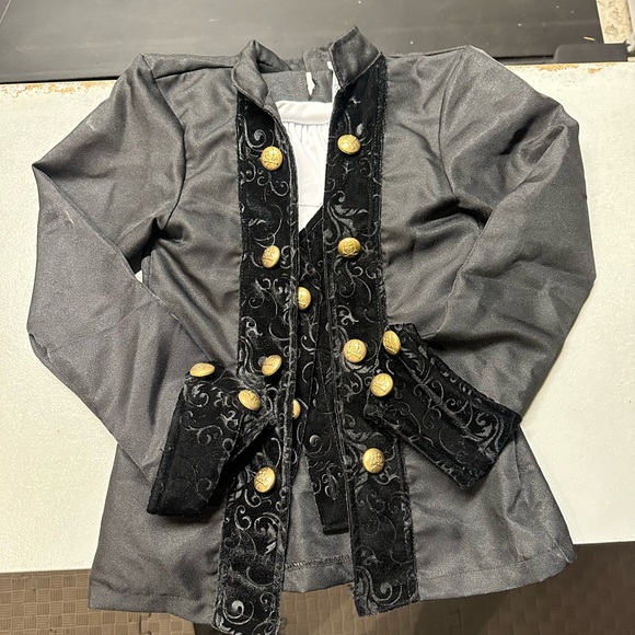 Spirit Halloween Pirate Captain Costume Size Small 4-6 - Picture 2 of 5